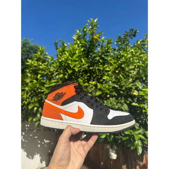 Men's Air Jordan 1 Mid Sneakers Size 10 shattered backboards 554724-058